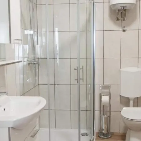 One-bedroom With Sea View Ap 2 Daire *